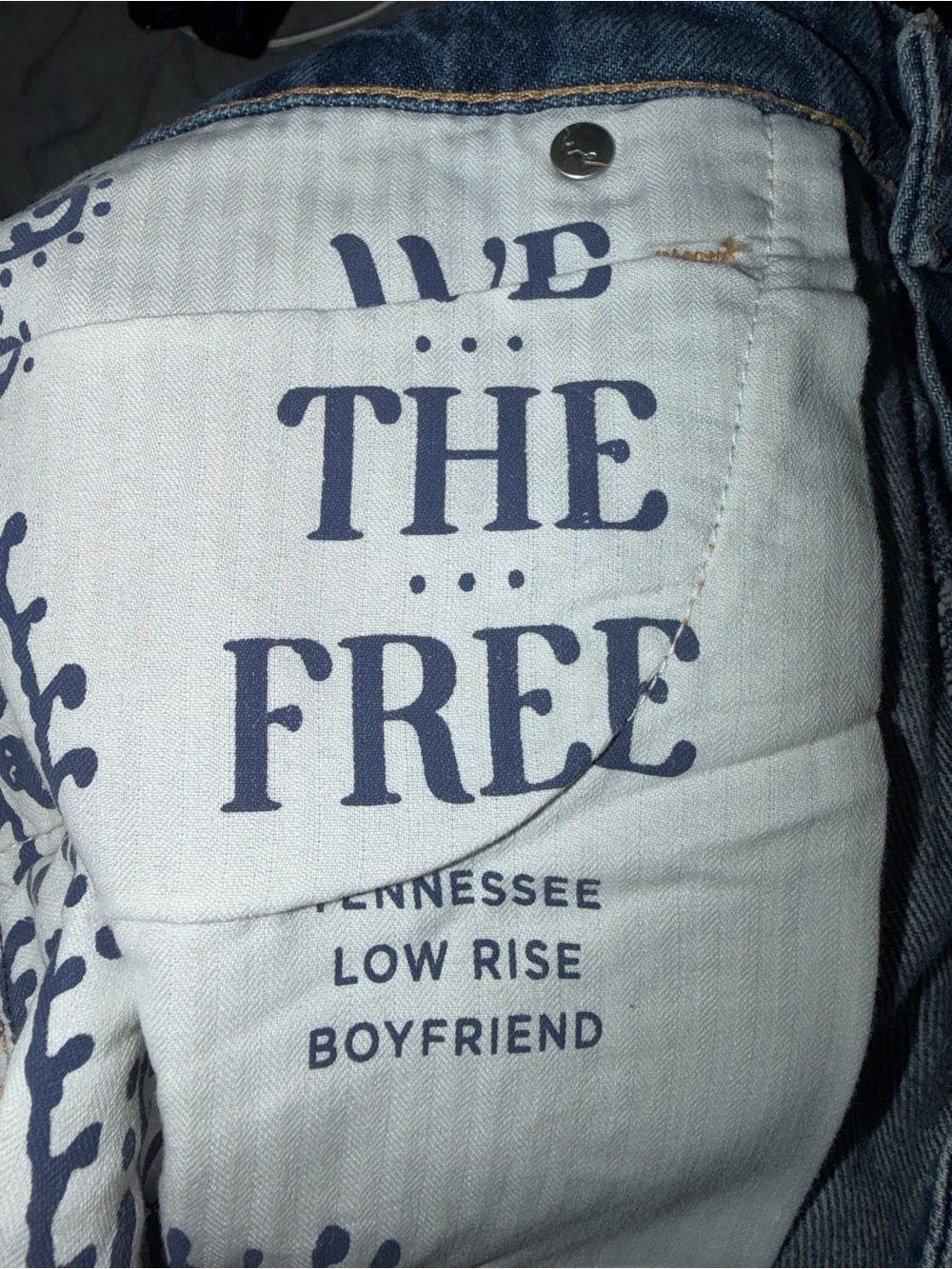 We The Free Tennessee Low Rise Boyfriend Jean w/ Floral Pattern Sz 31 NWOT - Picture 4 of 4